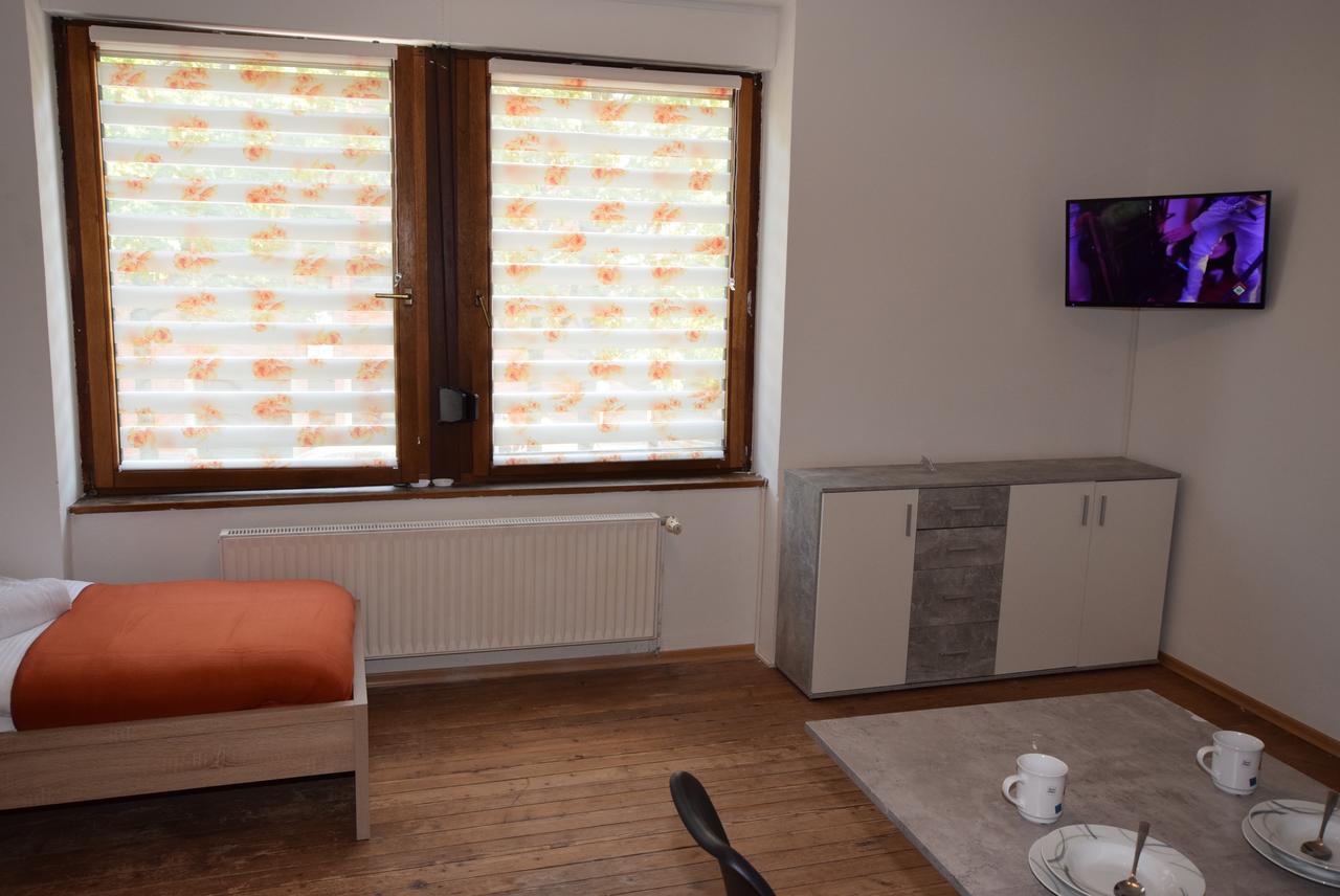 Apartment Ostendplatz Stuttgart Buitenkant foto
